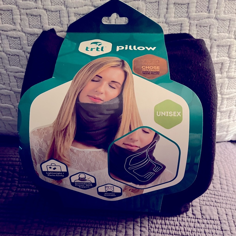 COPY - NEW WITHOUT PACKING TRTL Unisex Travel Pillow RED